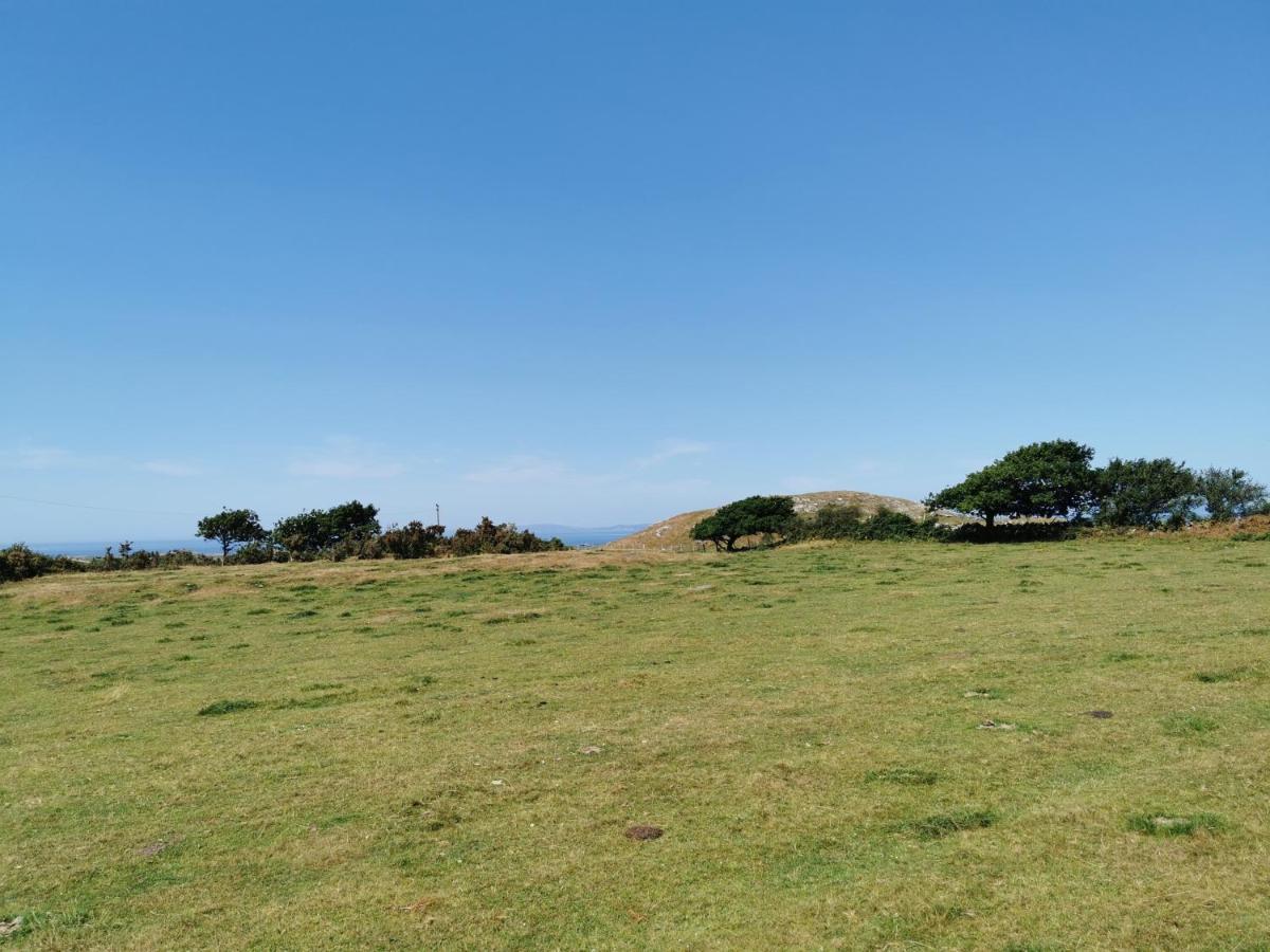 דירות לאנבדר Ty Gwennol Near Gilfach Goch מראה חיצוני תמונה
